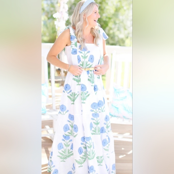 Darlington Isle Dresses & Skirts - Darlington Isle Floral Maxi Dress in Blue and Green Adjustable Straps PTP 17